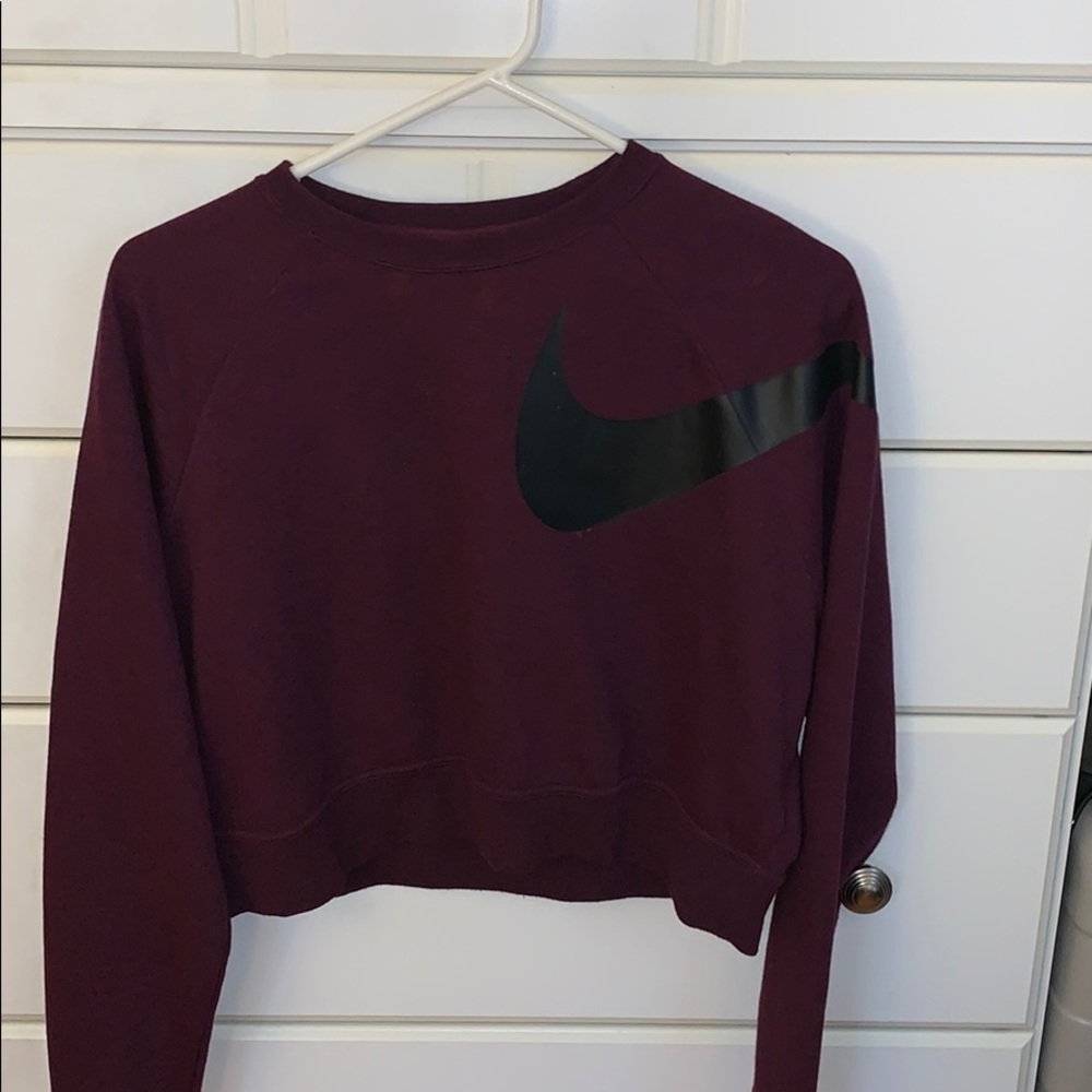 Nike women’s pullover